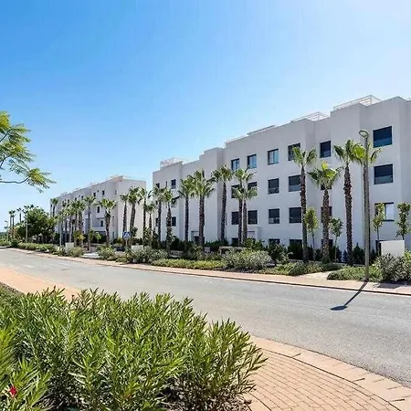 Lujoso Duplex En Colinas Golf & Country Club